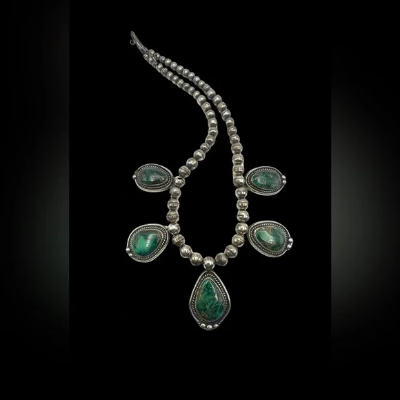 Navajo Sterling Silver Natural Green Damele Turquoise Beaded Bib Choker Necklace - Picture 3 of 9